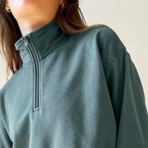 Aritzia Tna Airy Cropped Boyfriend 1/4 Zip Sweatshirt
